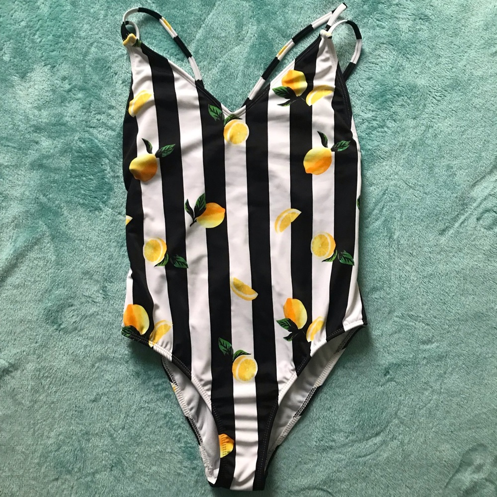 Bathing suit 👙